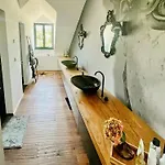 Renovated Half In The Trierer Heide 度假居