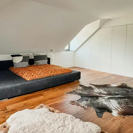 Renovated Half In The Trierer Heide Semesterbostad